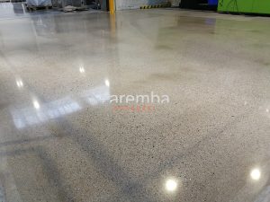 polerowany beton - producent komponentów do AGD - TP Reflex - Żarów