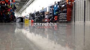 regeneracja posadzki w sklepie sportowym - Decathlon - Szczawno-Zdrój