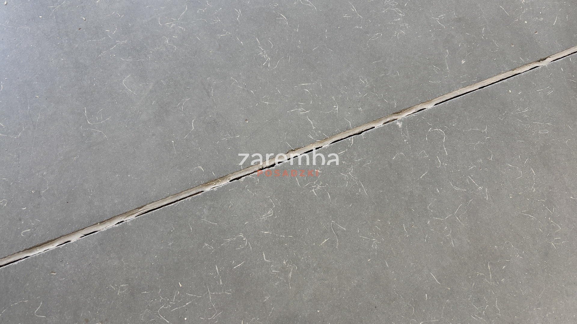 degradacja dylatacji posadzki - pierwsze stadium