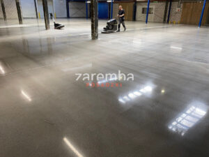 Efekt PO renowacji posadzki na produkcji